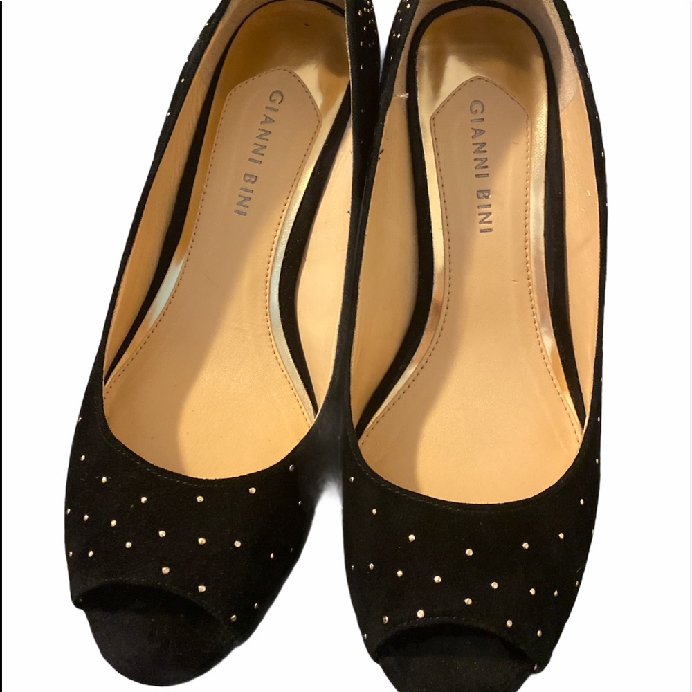 Woman’s wedge heels